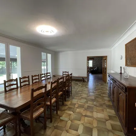 Σπίτι διακοπών Ironda Lasclaveries